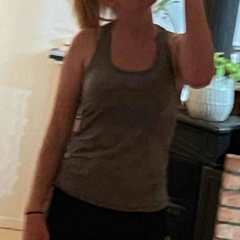 grey swiftly tech tank